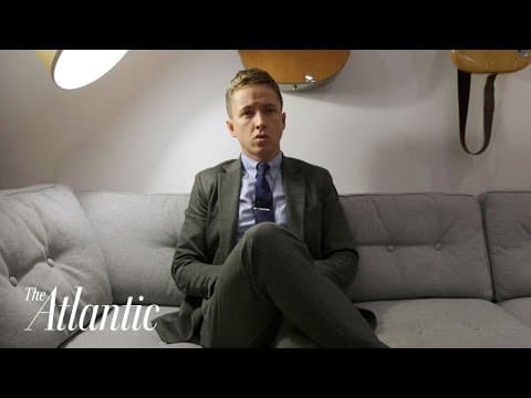 Ways to Avoid Staring at Your Phone Before Bed